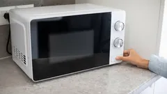 Yleisin virhe, joka voi pilata mikroaaltouunisi lopullisesti