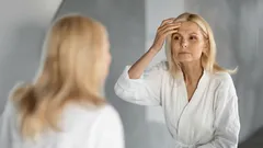 7 päivittäistä tapaa, jotka nopeuttavat vanhenemista – tarkista, löytyvätkö ne sinulta