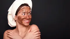 Kahvikuorinta pehmeälle ja sileälle iholle – valmis muutamassa minuutissa